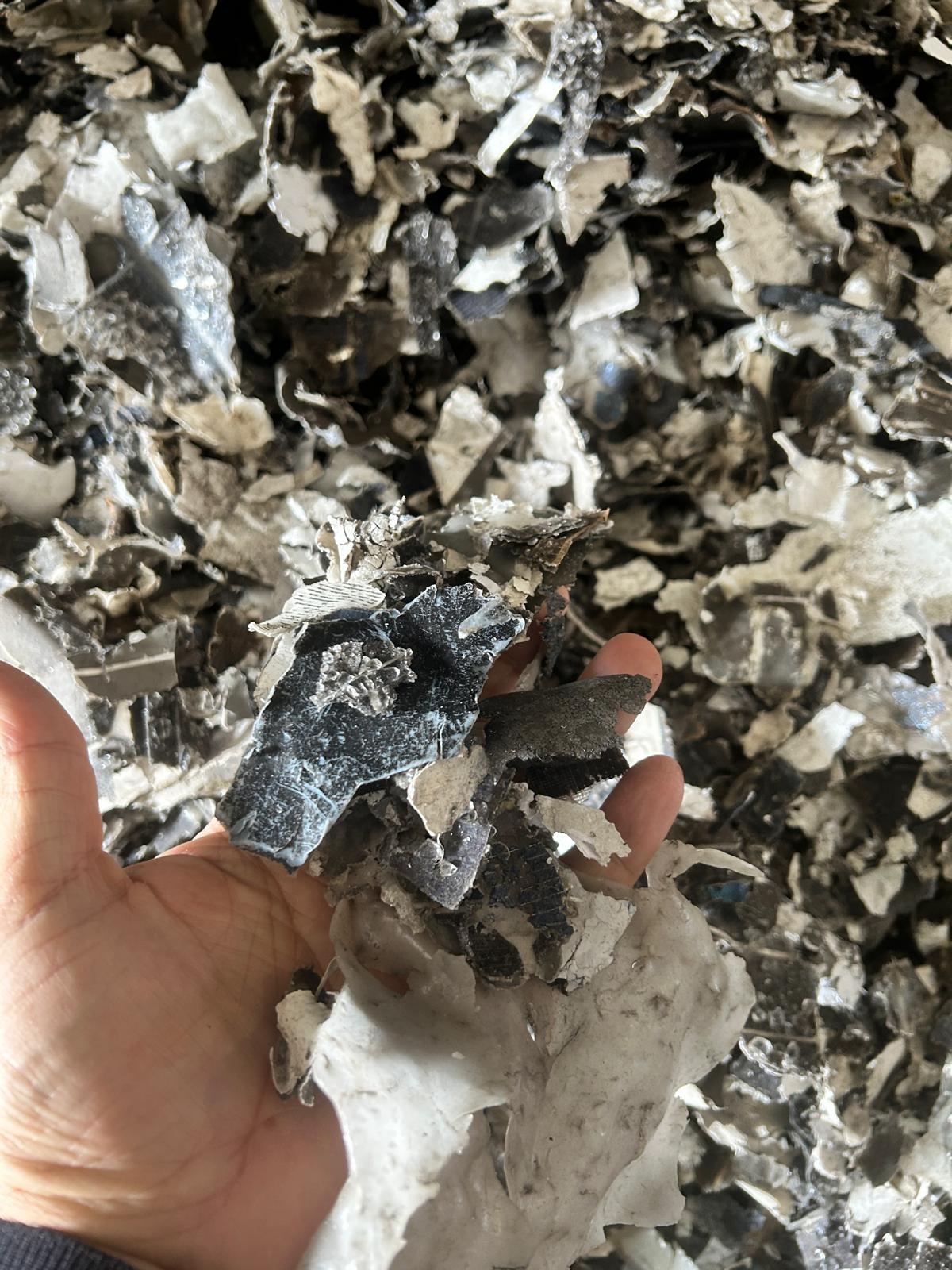 Flakes from PV recycling